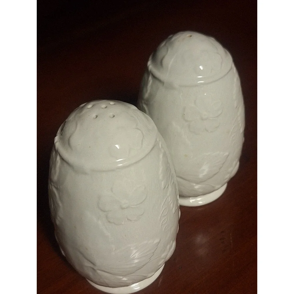 Ironstone salt and pepper shakers
